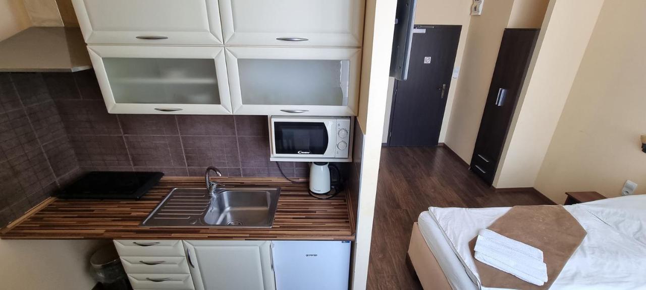 Elite Pension Štúrovo Buitenkant foto