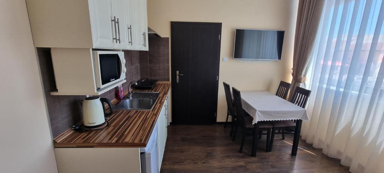 Elite Pension Štúrovo Buitenkant foto