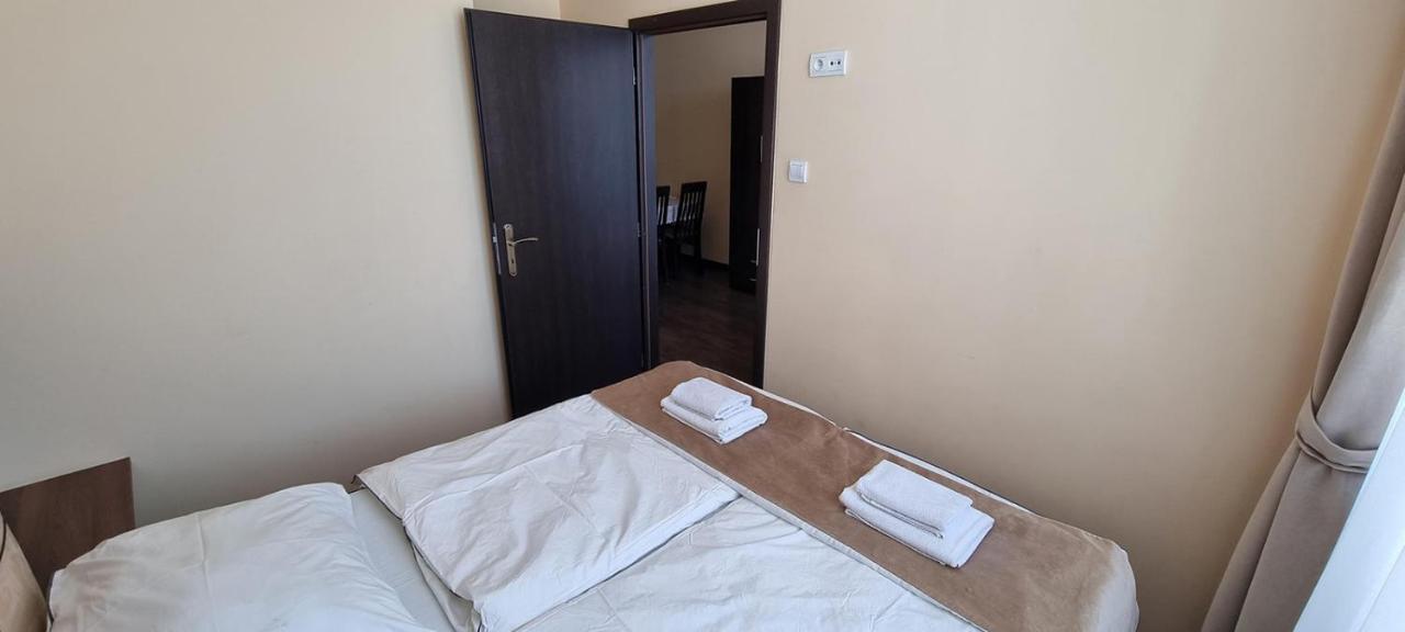 Elite Pension Štúrovo Buitenkant foto
