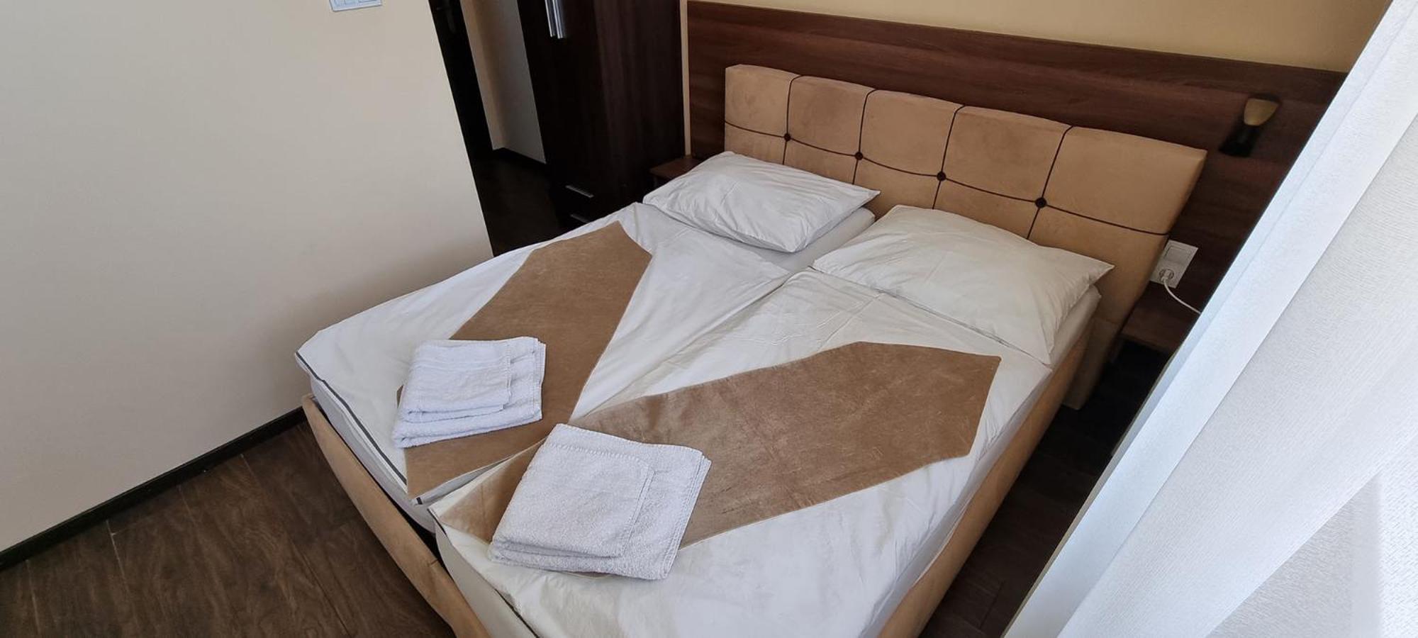 Elite Pension Štúrovo Buitenkant foto