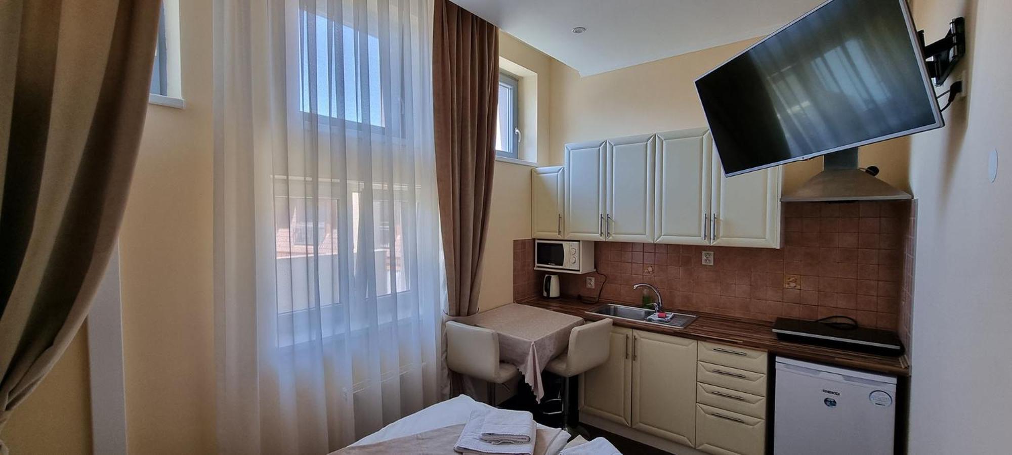 Elite Pension Štúrovo Buitenkant foto