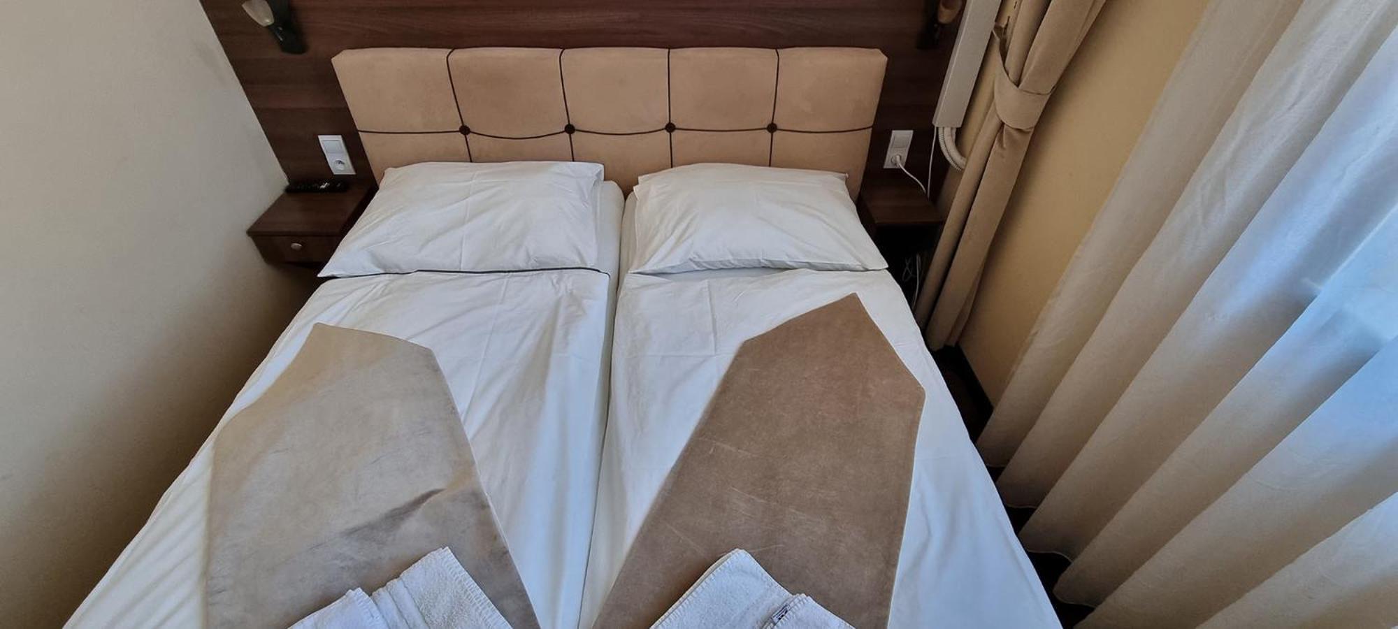 Elite Pension Štúrovo Buitenkant foto