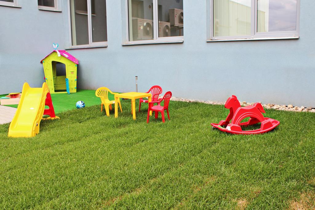 Elite Pension Štúrovo Buitenkant foto